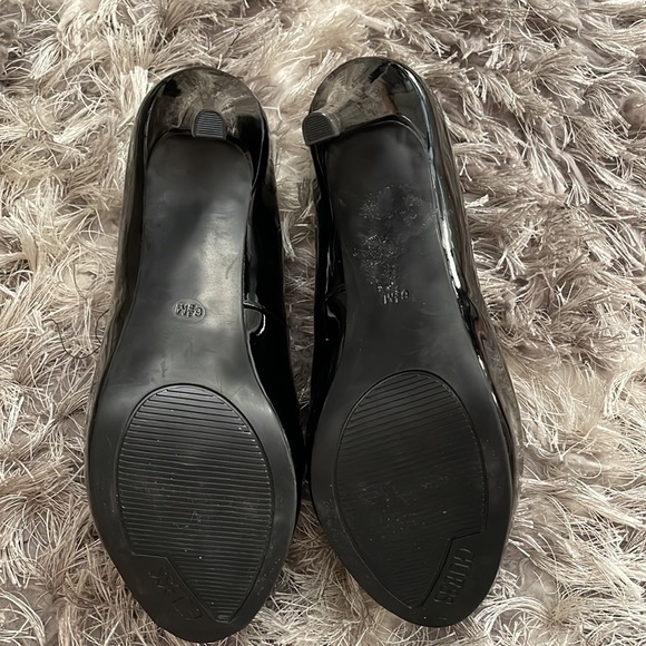 Guess Peep Toe Platform Heels - Picture 3 of 5